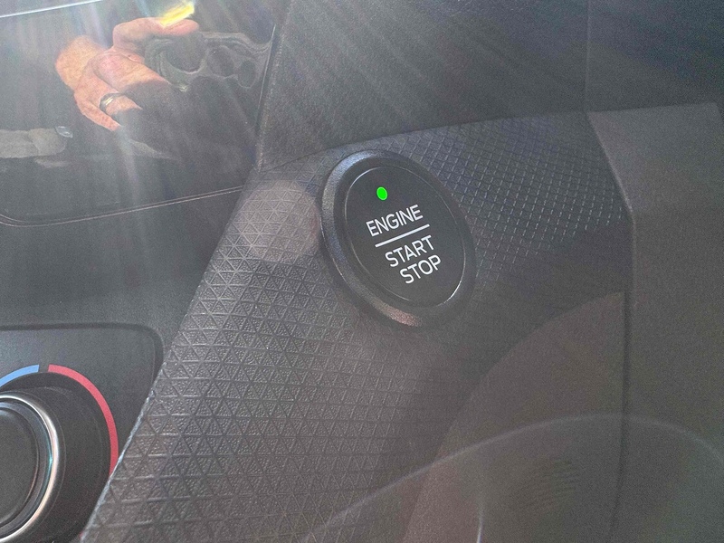 Ford 1.5 200 EcoBlue Limited Panel Van 5dr Diesel Manual L1 Euro 6 (s/s) (120 ps) Panel Van Manual Diesel