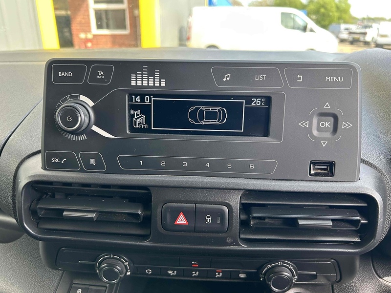 Vauxhall 1.5 Turbo D 2300 Dynamic Panel Van 4dr Diesel Manual L2 H1 Euro 6 (100 ps) Panel Van Manual Diesel