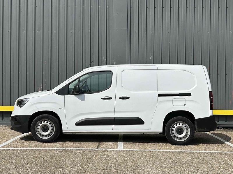 Vauxhall 1.5 Turbo D 2300 Dynamic Panel Van 4dr Diesel Manual L2 H1 Euro 6 (100 ps) Panel Van Manual Diesel