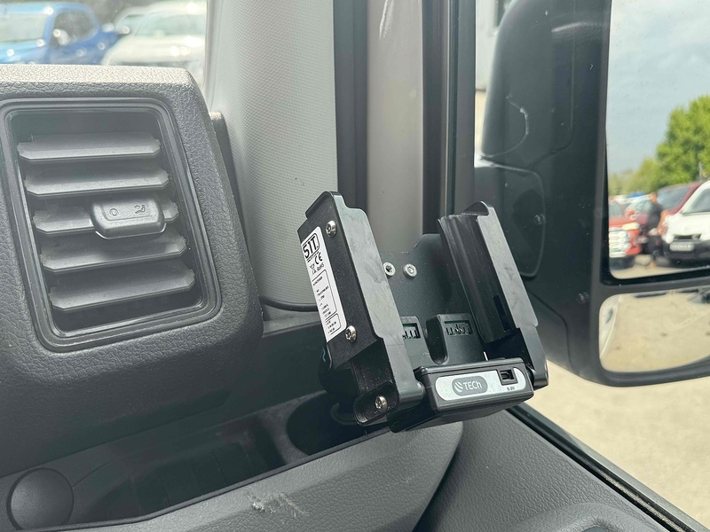MAN 2.0 3140d Panel Van 5dr Diesel Manual FWD LWB High Roof Euro 6 (s/s) (140 ps) Panel Van Manual Diesel