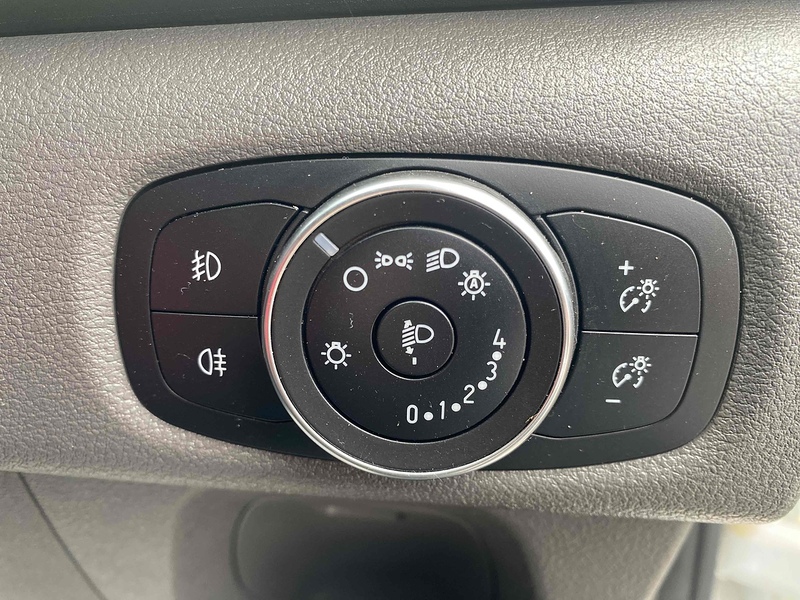 Ford 300 EcoBlue Trend Panel Van 2.0 Manual Diesel