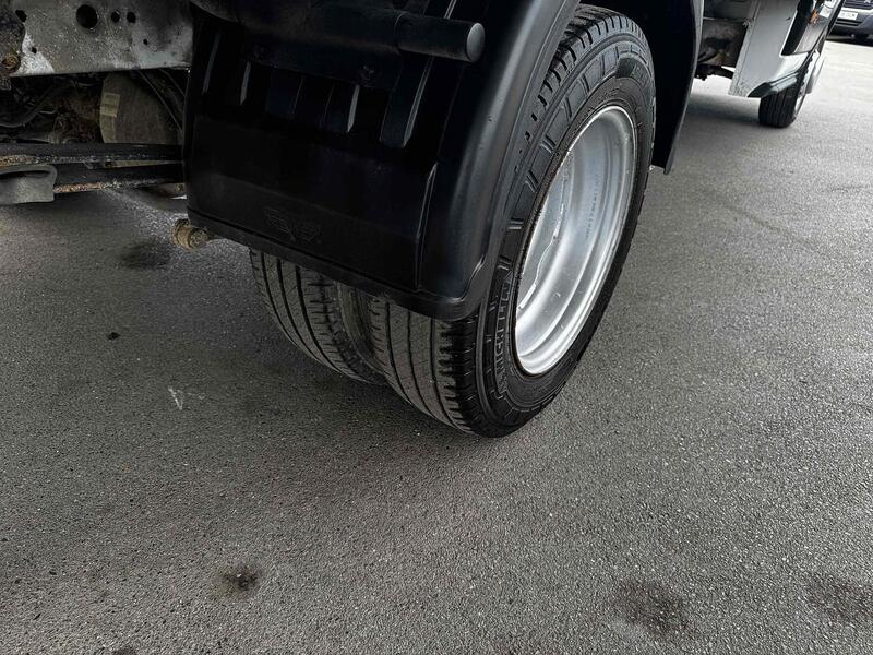 Ford 350 EcoBlue LUTON 2.0 Manual Diesel 2.0 2dr Luton Van Manual Diesel