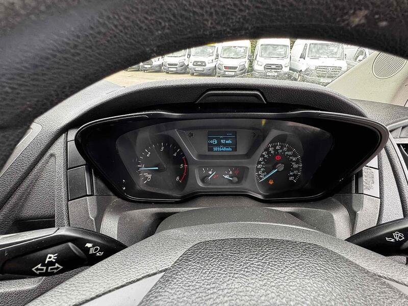 Ford 350 EcoBlue LUTON 2.0 Manual Diesel 2.0 2dr Luton Van Manual Diesel