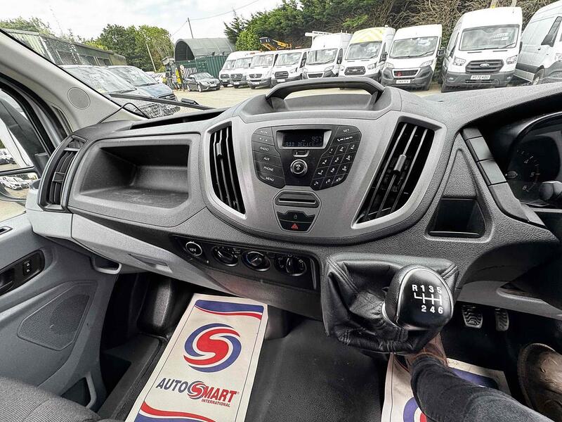 Ford 350 EcoBlue LUTON 2.0 Manual Diesel 2.0 2dr Luton Van Manual Diesel