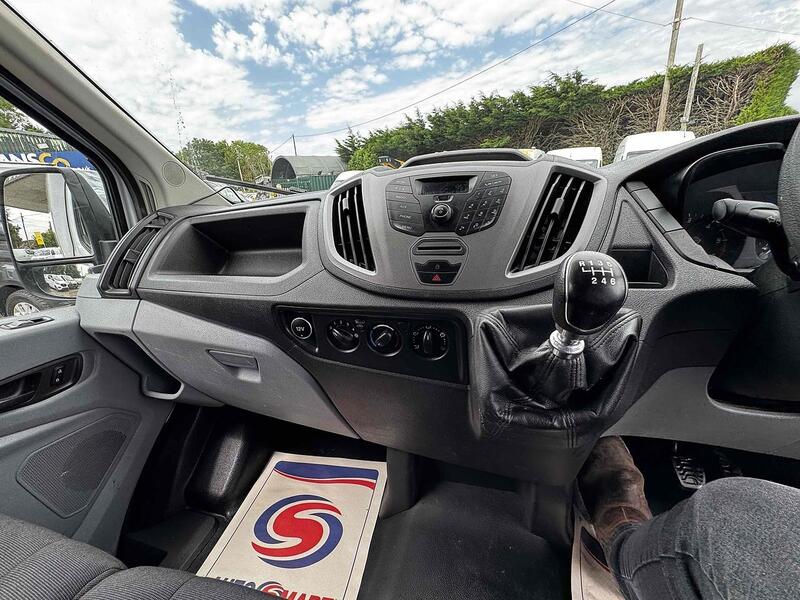 Ford 350 EcoBlue LUTON 2.0 Manual Diesel 2.0 2dr Luton Van Manual Diesel