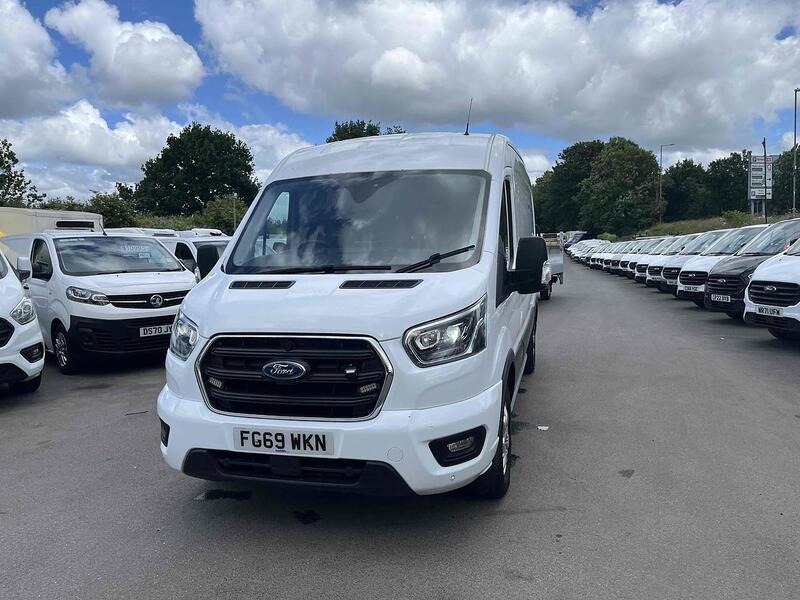 Ford 350 EcoBlue Limited Panel Van 2.0 Manual Diesel