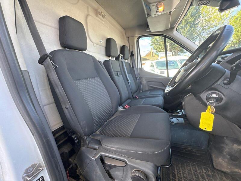 Ford 350 EcoBlue Limited Panel Van 2.0 Manual Diesel