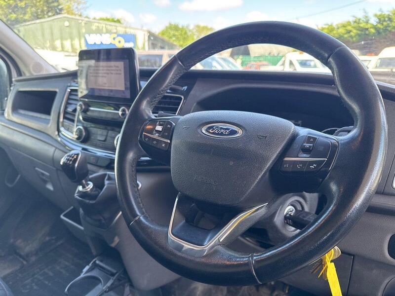 Ford 350 EcoBlue Limited Panel Van 2.0 Manual Diesel
