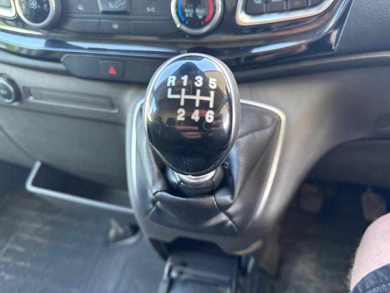 Ford 350 EcoBlue Limited Panel Van 2.0 Manual Diesel