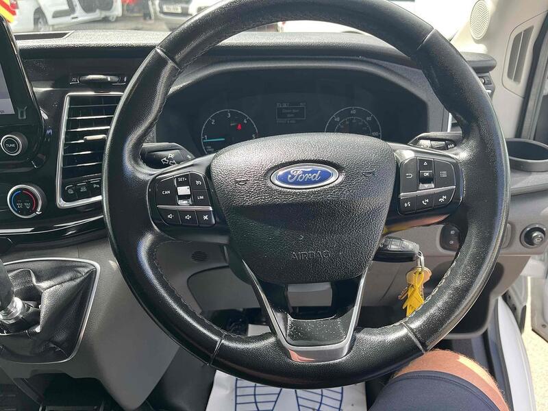 Ford 350 EcoBlue Limited Panel Van 2.0 Manual Diesel