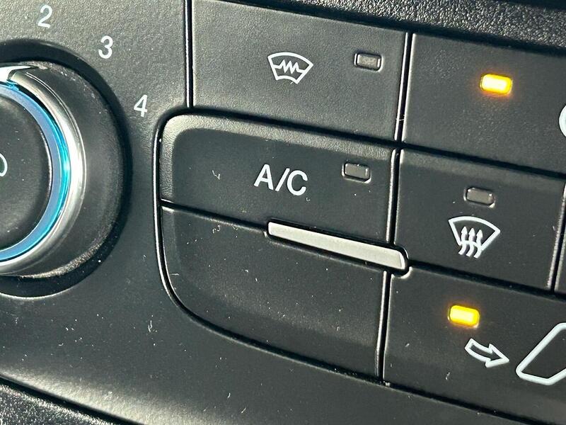 Ford 240 EcoBlue Leader Panel Van 1.5 Manual Diesel