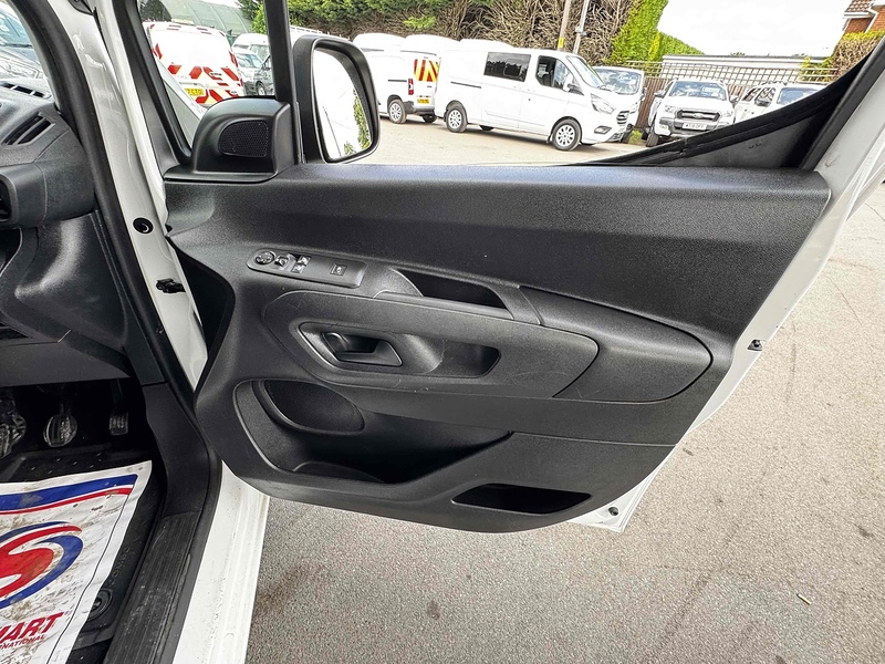 Vauxhall Turbo D 2000 Sportive Panel Van 1.5 Manual Diesel