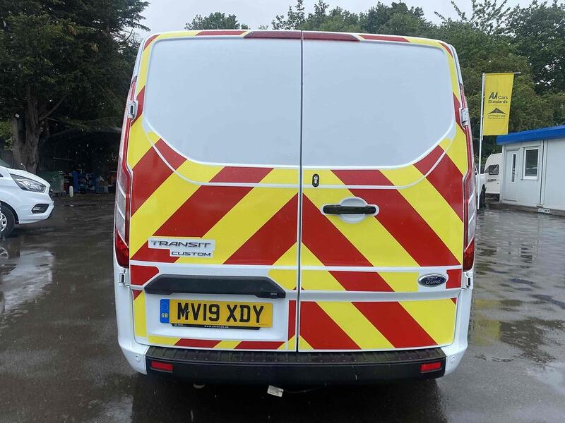 Ford 320 EcoBlue Trend Panel Van 2.0 Manual Diesel