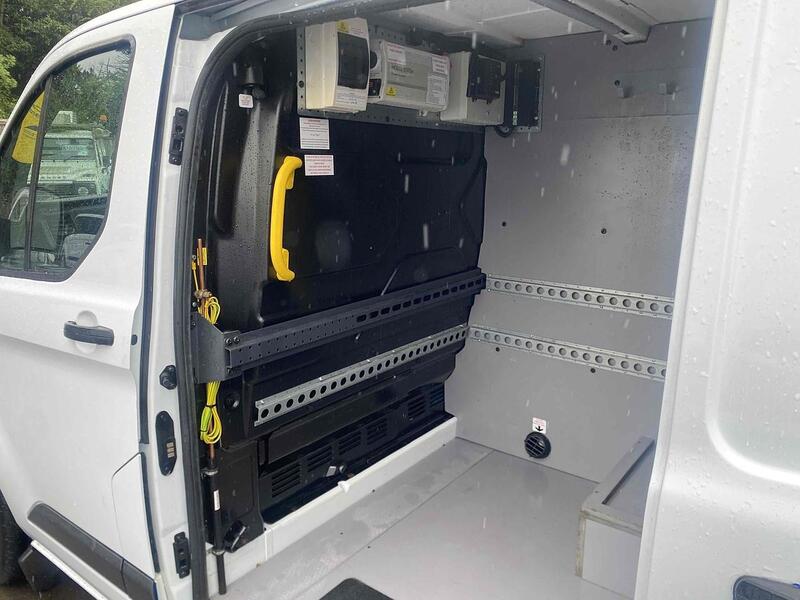 Ford 320 EcoBlue Trend Panel Van 2.0 Manual Diesel