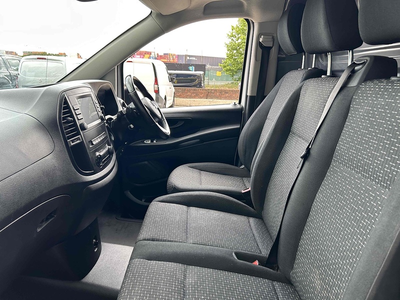 Mercedes-Benz 114 CDI Premium Panel Van 2.0 Automatic Diesel