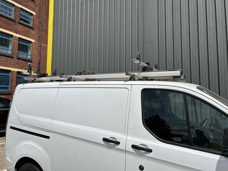 Ford 1.0 340 EcoBoost 13.6kWh Trend Panel Van 5dr Petrol Plug-in Hybrid Auto L1 H1 Euro 6 (126 ps)