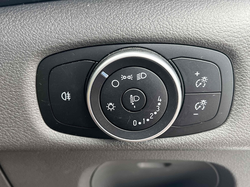 Ford 2.0 330 EcoBlue Leader Panel Van 5dr Diesel Manual FWD L2 H2 Euro 6 (s/s) (105 ps)