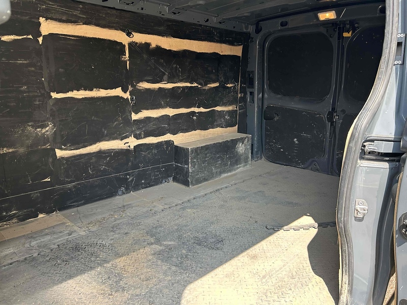 Nissan dCi 30 Tekna Panel Van 2.0 Manual Diesel