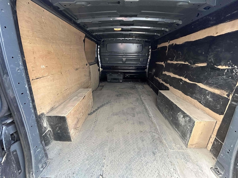 Nissan dCi 30 Tekna Panel Van 2.0 Manual Diesel
