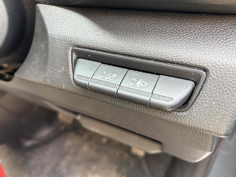 Nissan dCi 30 Tekna Panel Van 2.0 Manual Diesel