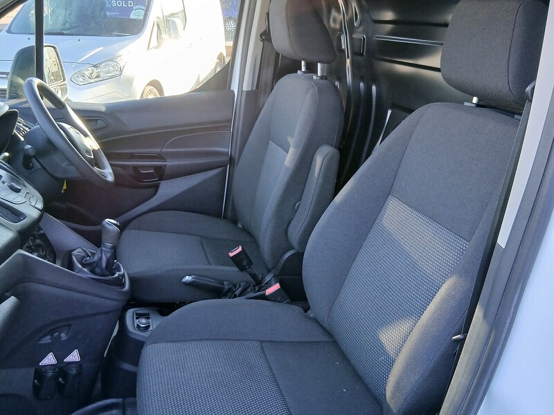 Ford 1.5 TDCi 200 Panel Van 5dr Diesel Manual L1 H1 (120 g/km, 74 bhp)