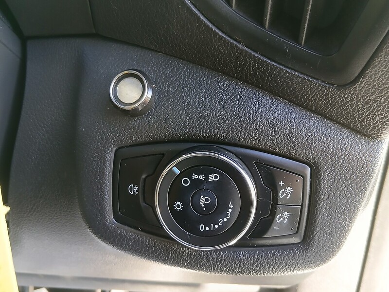 Ford 1.5 TDCi 200 Panel Van 5dr Diesel Manual L1 H1 (120 g/km, 74 bhp)