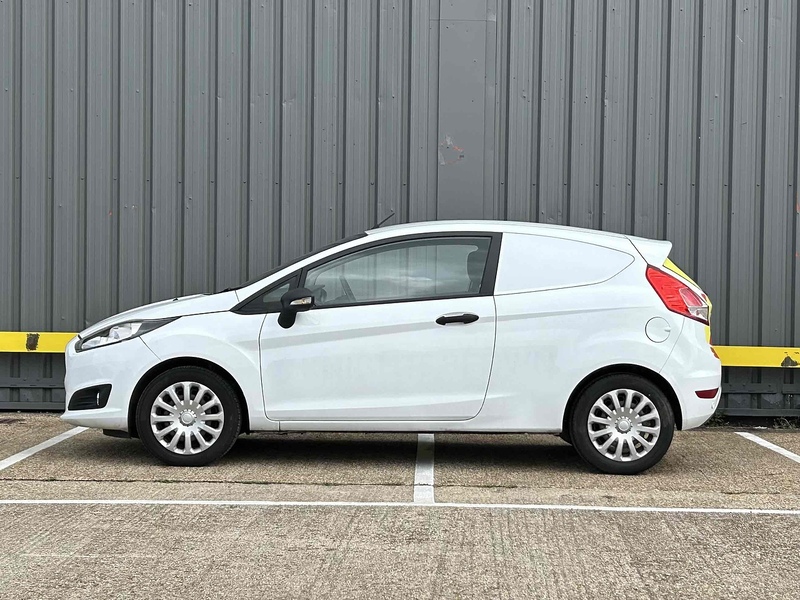 Ford 1.5 TDCi Panel Van 3dr Diesel Manual (94 g/km, 73.97 bhp)