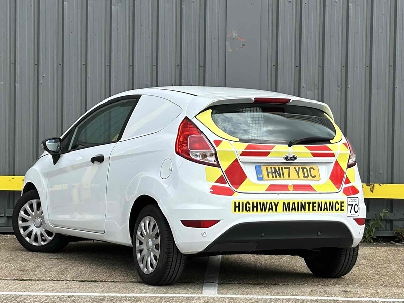 Ford 1.5 TDCi Panel Van 3dr Diesel Manual (94 g/km, 73.97 bhp)