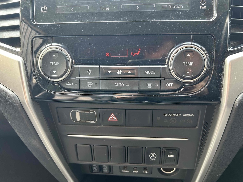 Mitsubishi DI-D DC Barbarian Pickup 2.2 Automatic Diesel