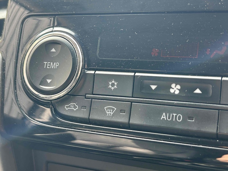 Mitsubishi DI-D DC Barbarian Pickup 2.2 Automatic Diesel