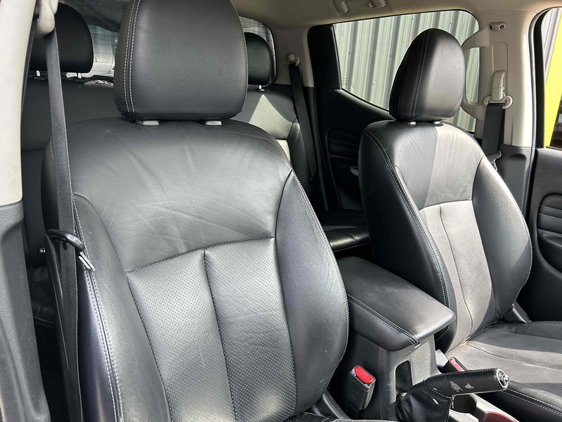 Mitsubishi DI-D DC Barbarian Pickup 2.2 Automatic Diesel