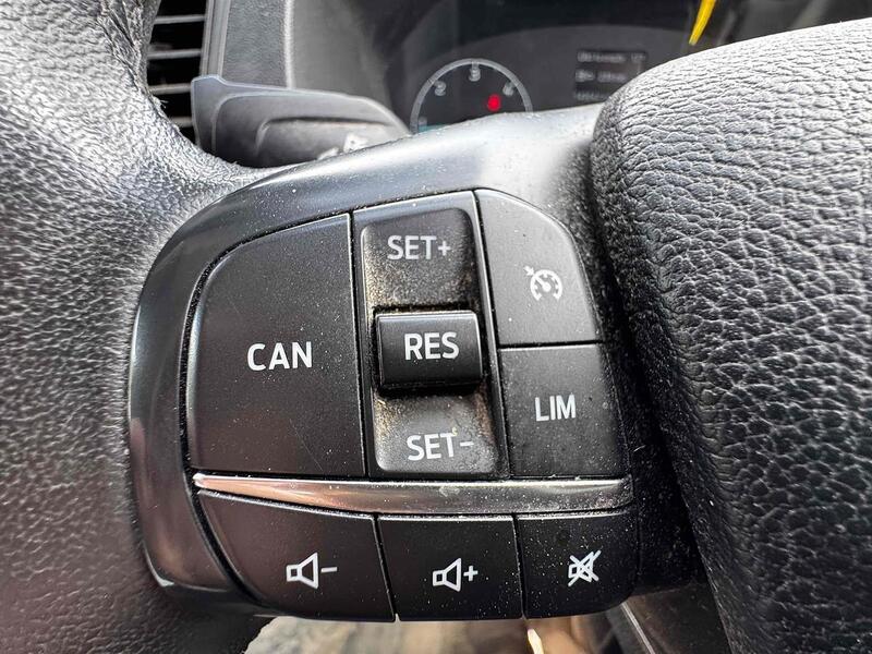 Ford 2.0 320 EcoBlue Trend Kombi Double Cab 5dr Diesel Manual L1 H1 Euro 6 (s/s) (130 ps)