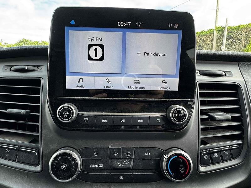 Ford 2.0 320 EcoBlue Trend Kombi Double Cab 5dr Diesel Manual L1 H1 Euro 6 (s/s) (130 ps)