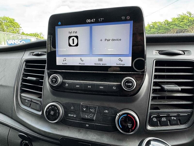 Ford 2.0 320 EcoBlue Trend Kombi Double Cab 5dr Diesel Manual L1 H1 Euro 6 (s/s) (130 ps)