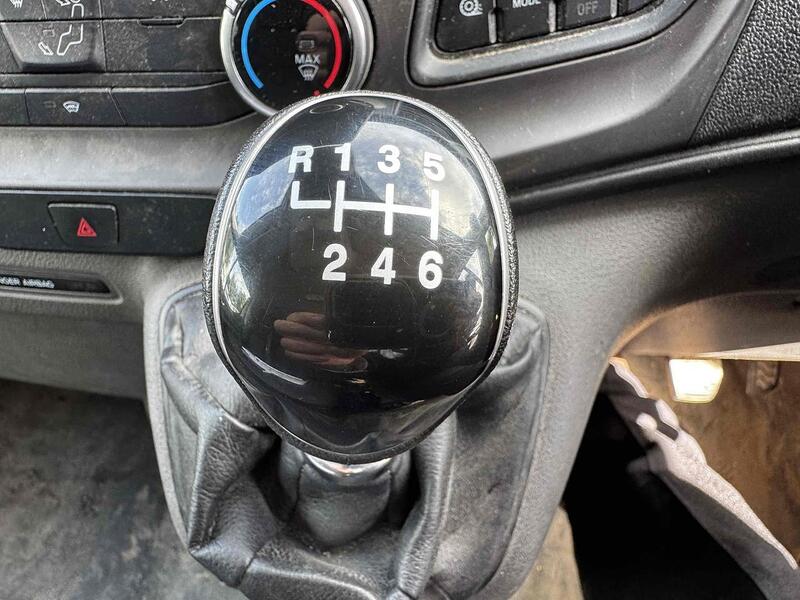 Ford 2.0 320 EcoBlue Trend Kombi Double Cab 5dr Diesel Manual L1 H1 Euro 6 (s/s) (130 ps)