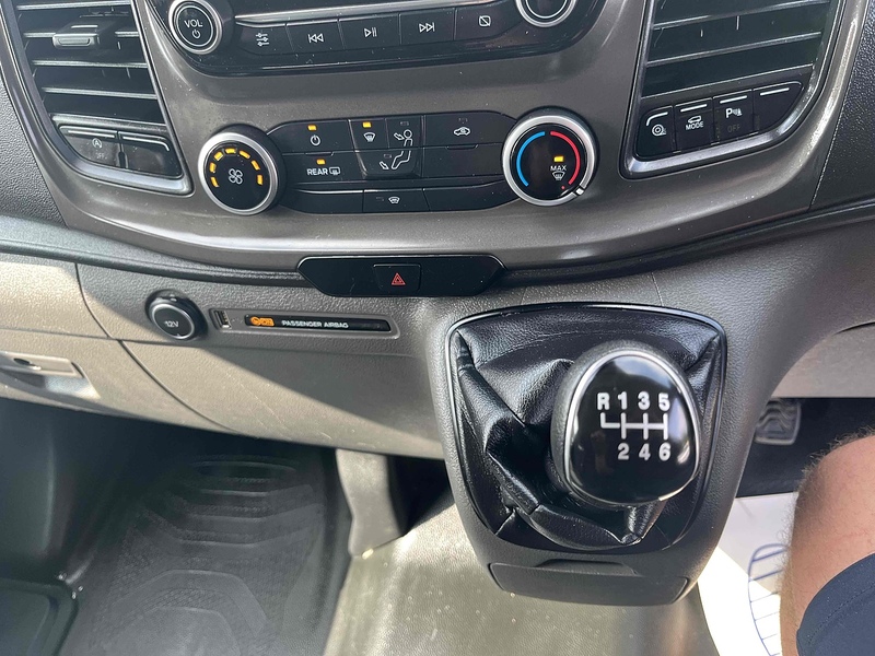 Ford 2.0 320 EcoBlue Trend Kombi Double Cab 5dr Diesel Manual L1 H1 Euro 6 (s/s) (130 ps)