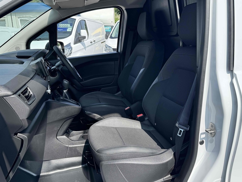 Renault Ml20 Ze Business 0.0 5dr Panel Van Automatic Electric