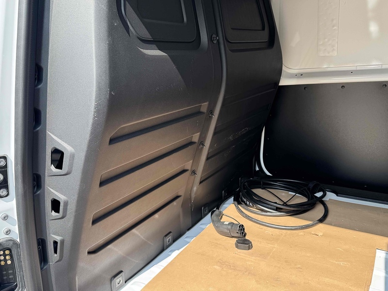 Renault Ml20 Ze Business 0.0 5dr Panel Van Automatic Electric