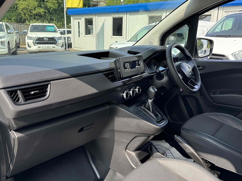 Renault Ml20 Ze Business 0.0 5dr Panel Van Automatic Electric