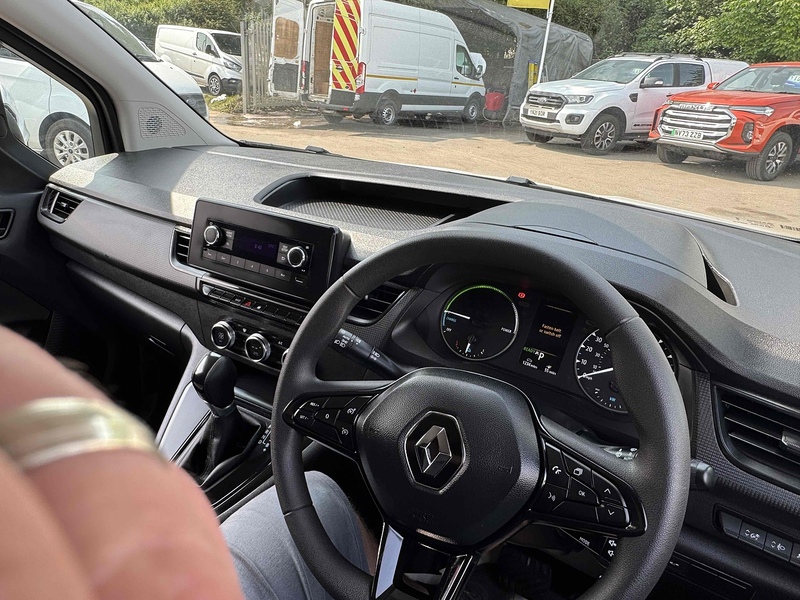 Renault Ml20 Ze Business 0.0 5dr Panel Van Automatic Electric