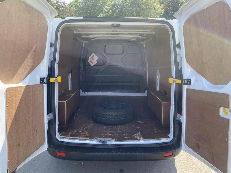 Ford 2.0 300 EcoBlue Leader Panel Van 5dr Diesel Manual L1 H1 Euro 6 (s/s) (105 ps)