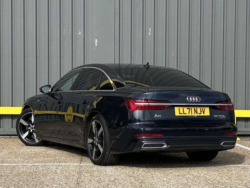 Audi 2.0 TFSIe 50 S line Saloon 4dr Petrol Plug-in Hybrid S Tronic quattro Euro 6 (s/s) 17.9kWh (299 ps)