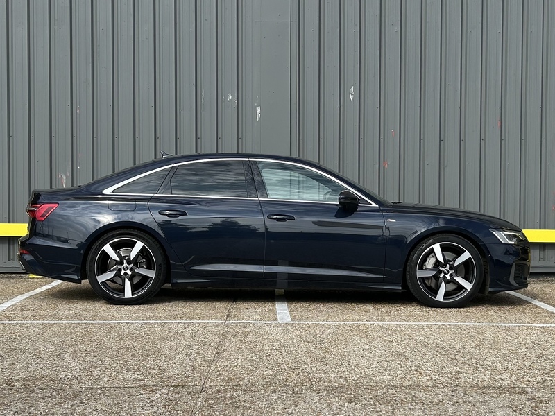 Audi 2.0 TFSIe 50 S line Saloon 4dr Petrol Plug-in Hybrid S Tronic quattro Euro 6 (s/s) 17.9kWh (299 ps)