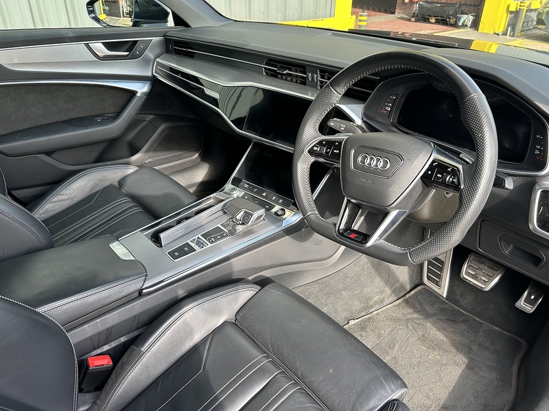 Audi 2.0 TFSIe 50 S line Saloon 4dr Petrol Plug-in Hybrid S Tronic quattro Euro 6 (s/s) 17.9kWh (299 ps)