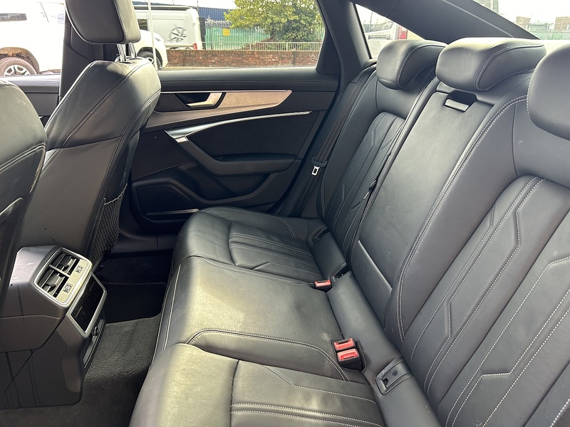 Audi 2.0 TFSIe 50 S line Saloon 4dr Petrol Plug-in Hybrid S Tronic quattro Euro 6 (s/s) 17.9kWh (299 ps)