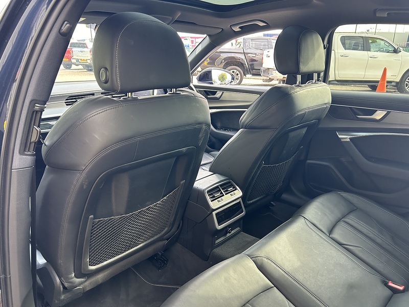 Audi 2.0 TFSIe 50 S line Saloon 4dr Petrol Plug-in Hybrid S Tronic quattro Euro 6 (s/s) 17.9kWh (299 ps)