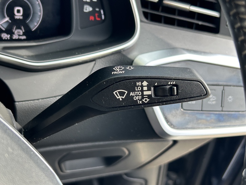 Audi 2.0 TFSIe 50 S line Saloon 4dr Petrol Plug-in Hybrid S Tronic quattro Euro 6 (s/s) 17.9kWh (299 ps)