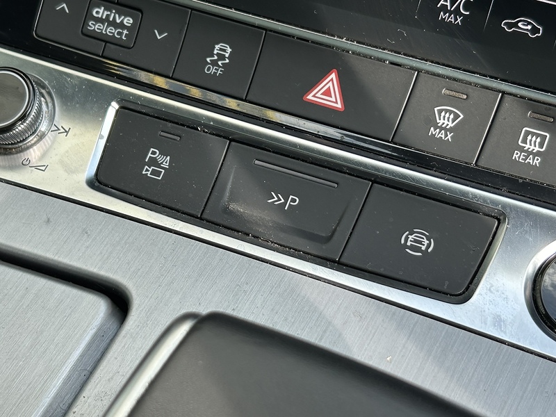 Audi 2.0 TFSIe 50 S line Saloon 4dr Petrol Plug-in Hybrid S Tronic quattro Euro 6 (s/s) 17.9kWh (299 ps)