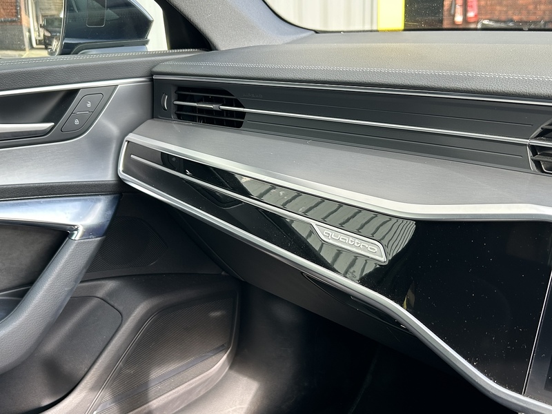 Audi 2.0 TFSIe 50 S line Saloon 4dr Petrol Plug-in Hybrid S Tronic quattro Euro 6 (s/s) 17.9kWh (299 ps)