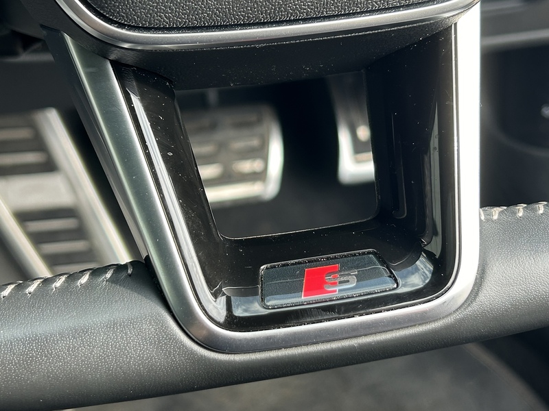 Audi 2.0 TFSIe 50 S line Saloon 4dr Petrol Plug-in Hybrid S Tronic quattro Euro 6 (s/s) 17.9kWh (299 ps)